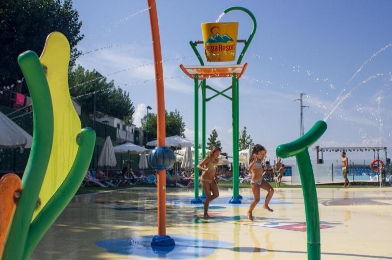 Berga Resort Bagian luar foto